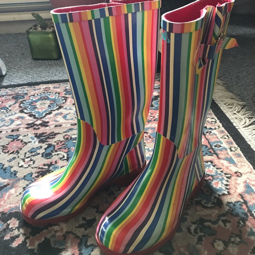JC Rainbow boots size 38